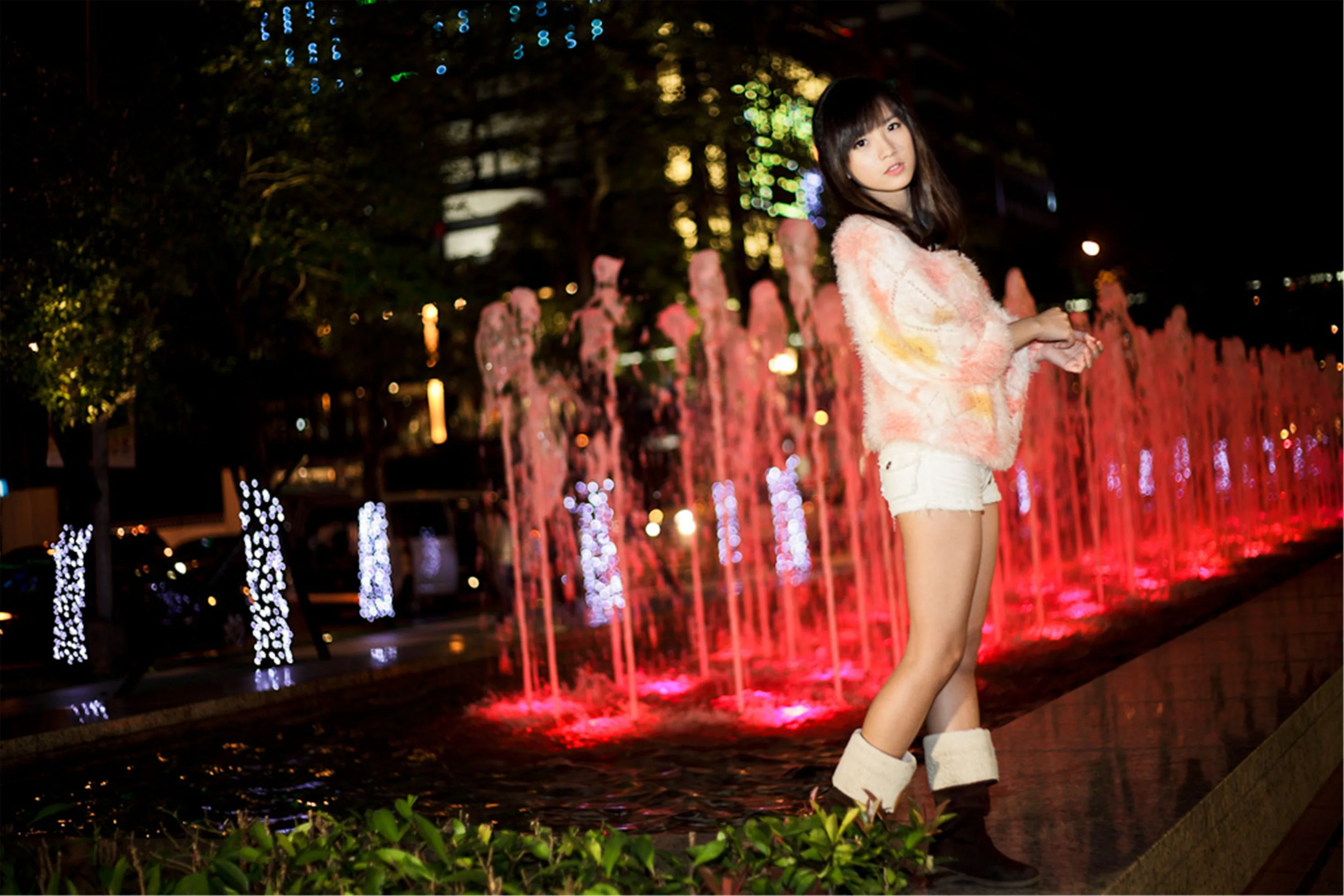 Yu Chengjing/Xiao Jing - Chụp ảnh đêm Giáng sinh ở khu thương mại Xinyi - 1